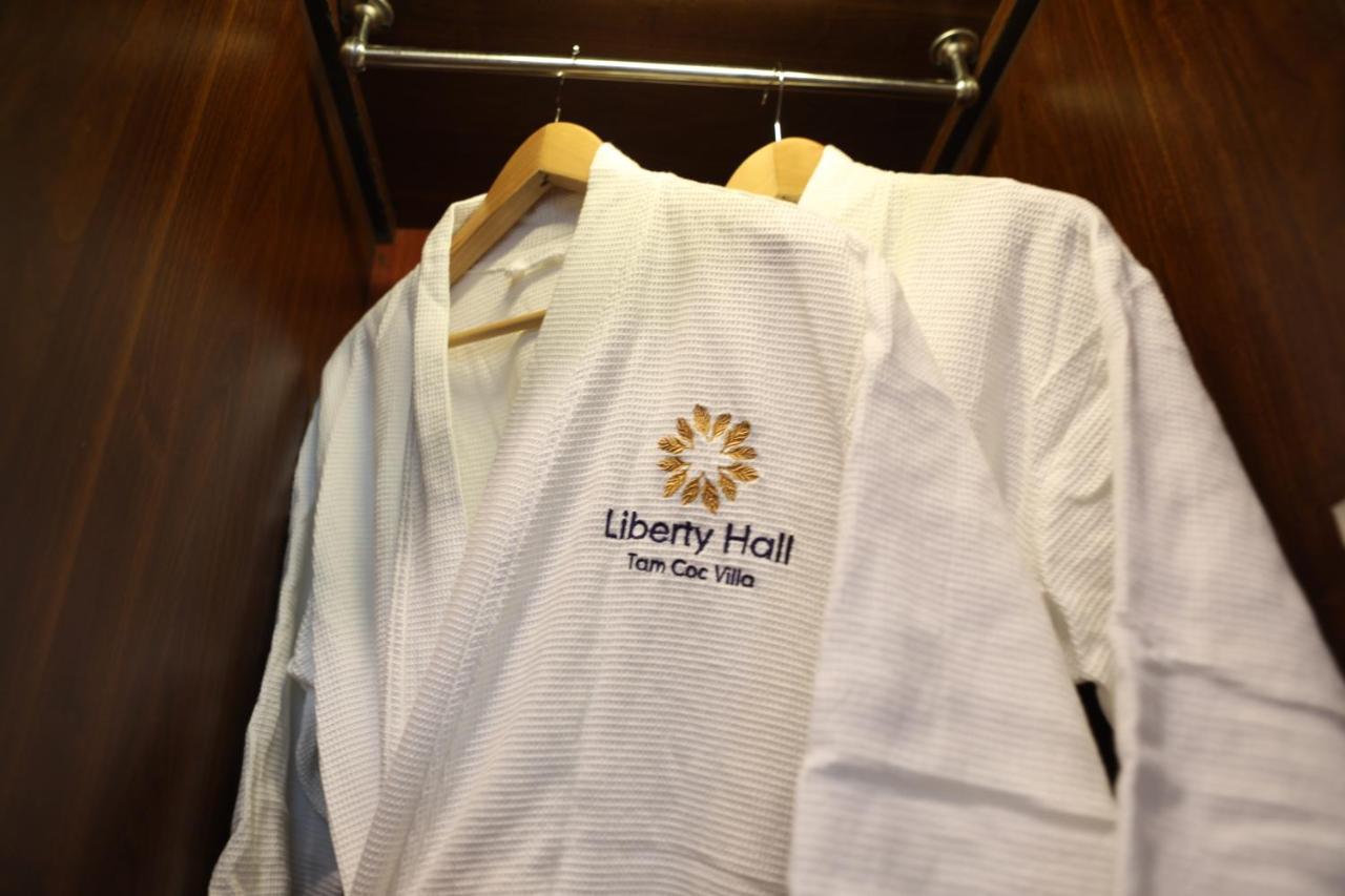 Liberty Hall Tam Coc Hotel & Villa Нин Бин Екстериор снимка
