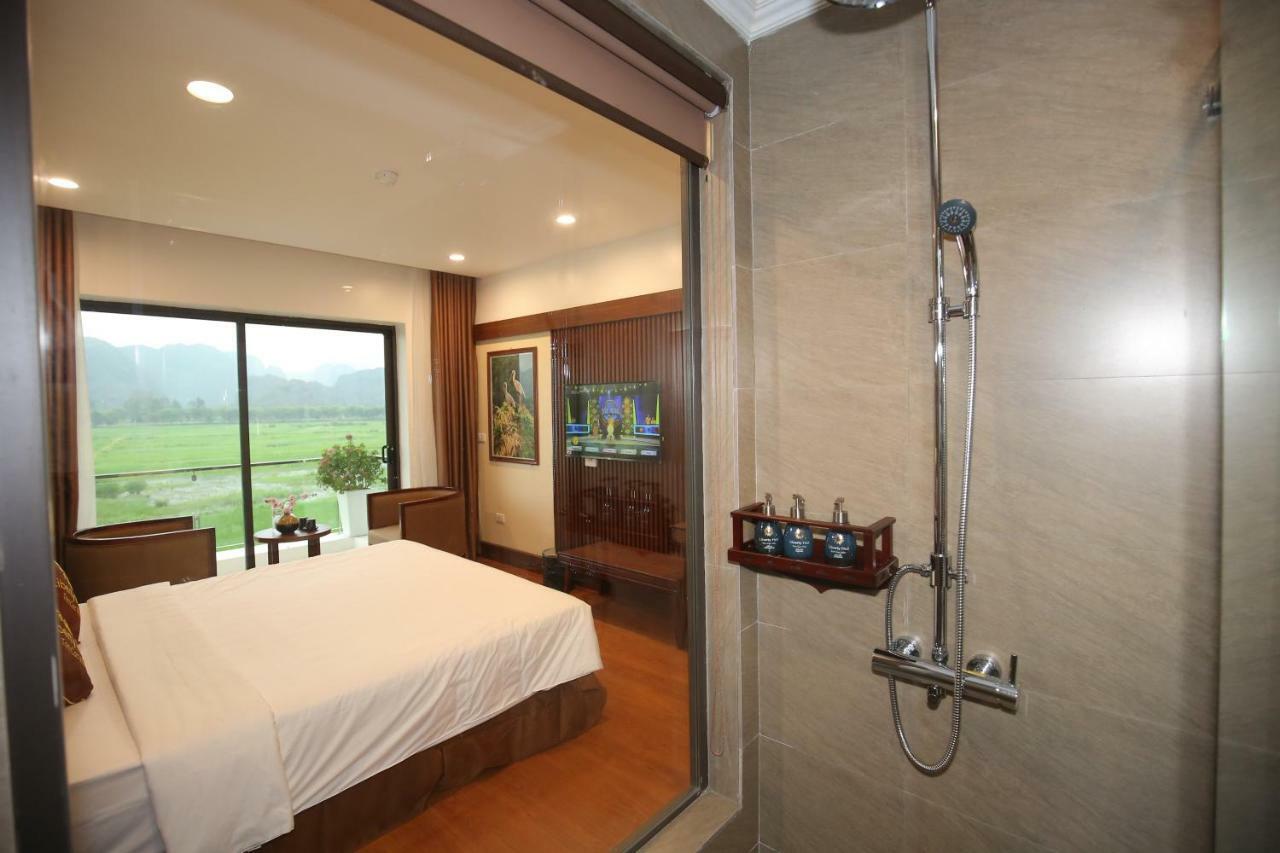 Liberty Hall Tam Coc Hotel & Villa Нин Бин Екстериор снимка