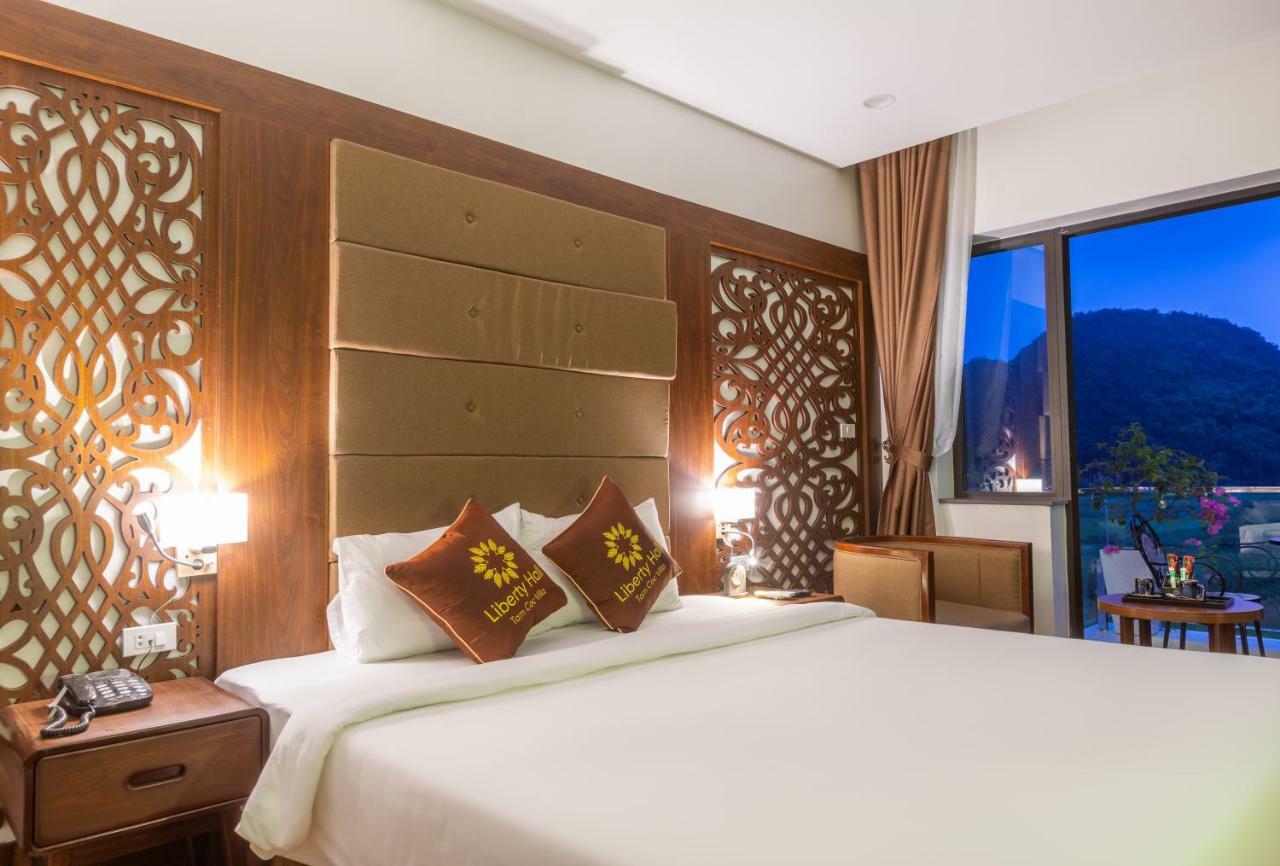 Liberty Hall Tam Coc Hotel & Villa Нин Бин Екстериор снимка